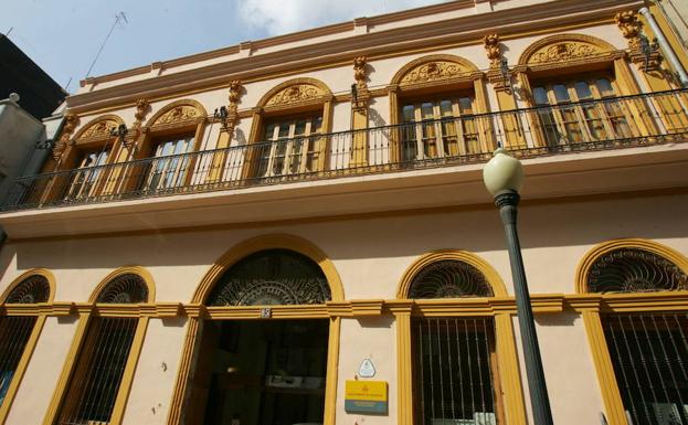 La red municipal de bibliotecas de Valencia cerrará todo el verano por las tardes