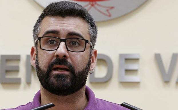 Pere Fuset achaca a la Policía Local de Valencia la falta de información sobre el accidente laboral de Viveros y Anaïs Menguzzato defiende la gestión policial