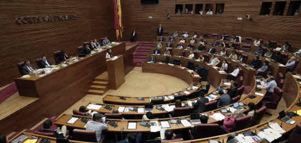 Todos los grupos en Les Corts pactan 187 medidas contra la violencia machista