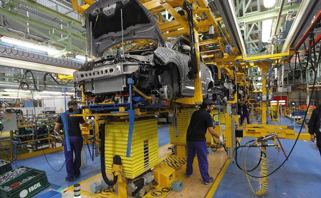 Ford Almussafes hará contratos adicionales para producir 125 coches al día en septiembre
