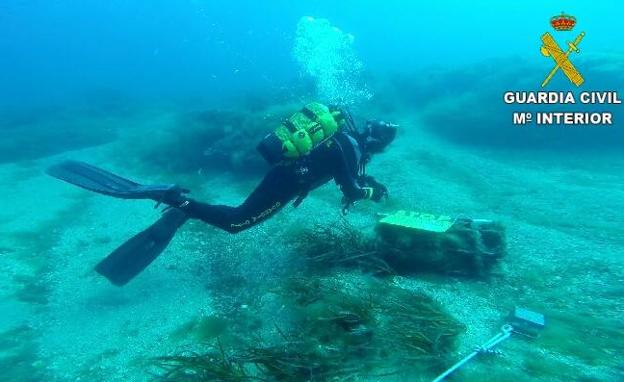 Hallan una bomba de la II Guerra Mundial frente a la isla de Tabarca