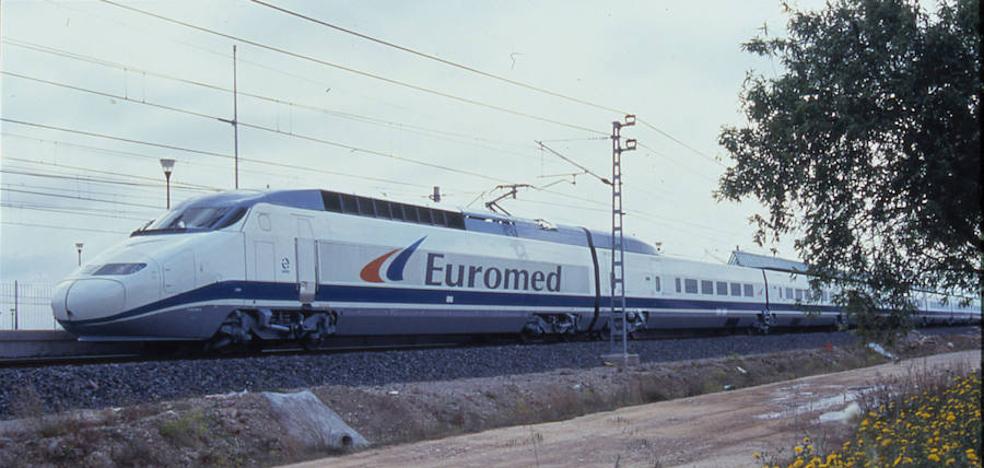 Renfe lanza 4.000 plazas extra de Valencia a Barcelona para el concierto de U2