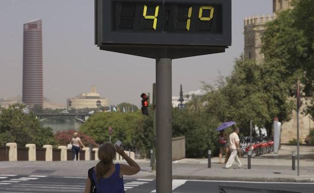 Andalucía confirma el primer muerto por la ola de calor de esta semana