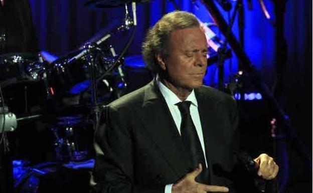 Julio Iglesias pone a la venta un terreno en Miami por 150 millones de dólares