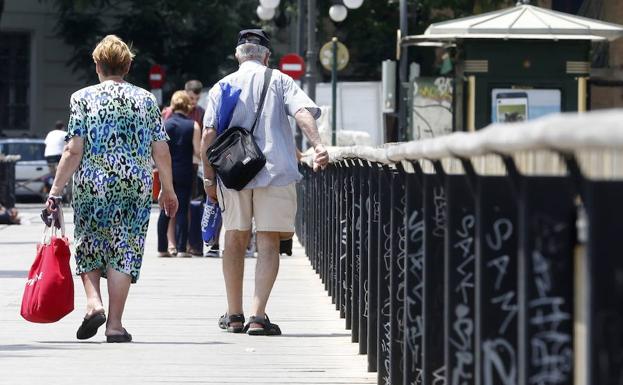 El endeudamiento medio por valenciano es de 774,3 euros