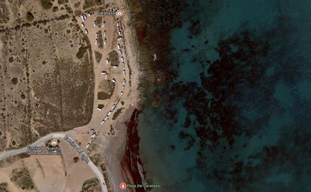 Rescatan con síntomas de ahogamiento a un hombre de 76 años de la playa Carabassí en Elche