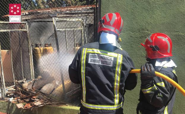 Herido un repartidor tras explotar una bombona de gas en un bar de Alcossebre