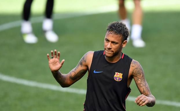 Archivada una denuncia contra Neymar por evasión fiscal en Brasil