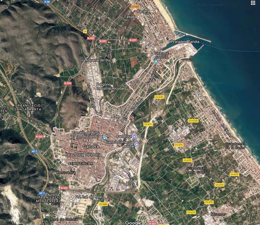 Se olvida el DNI en una casa en la que robaba y en la siguiente la dueña le pilla 'in fraganti'