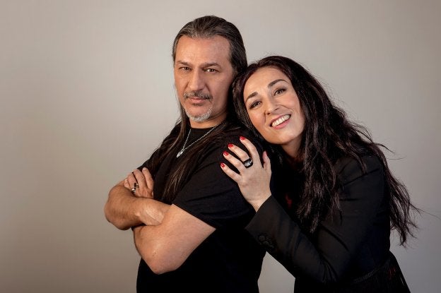 Camela: «En Chile nos escoltaron los antidisturbios por los fans»