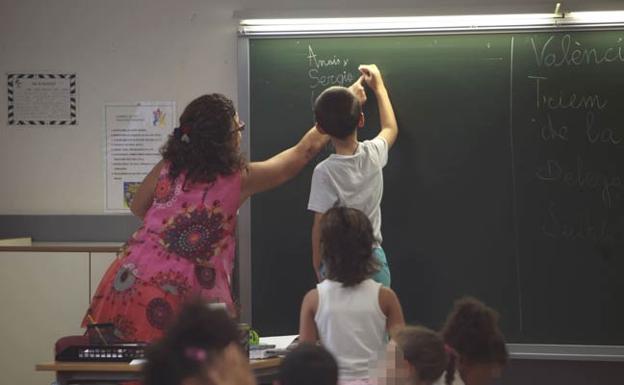 El TSJCV desestima el recurso de USO contra el decreto de plurilingüismo del Consell