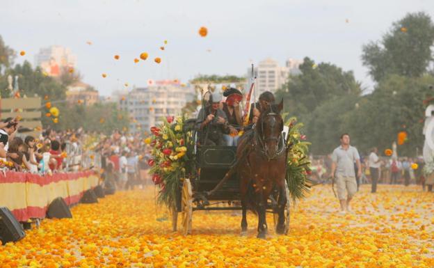 Horario, recorrido y calles cortadas de la Batalla de Flores de Valencia 2017