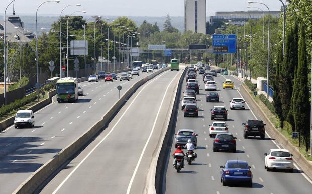 Diez muertos en las carreteras el fin de semana, cinco motoristas