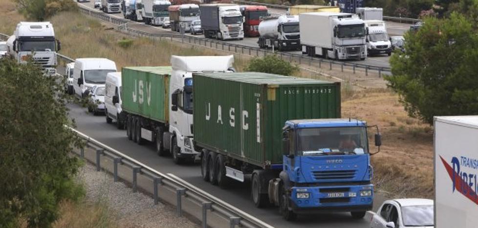 Los contratistas reclaman a Fomento ampliar el by-pass tras el último choque