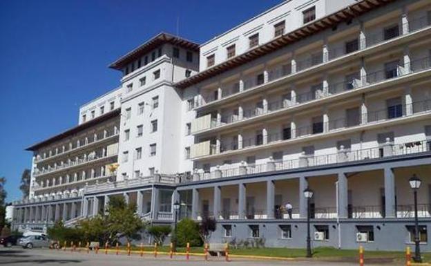 Detenido un hombre por robar varios objetos religiosos de la capilla de un hospital en Serra