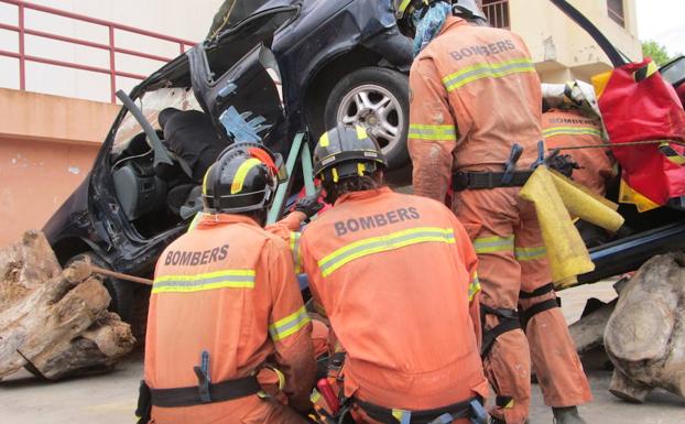 El equipo de excarcelación de Bomberos de Gandia se prepara para el Mundial de rescate de Rumanía