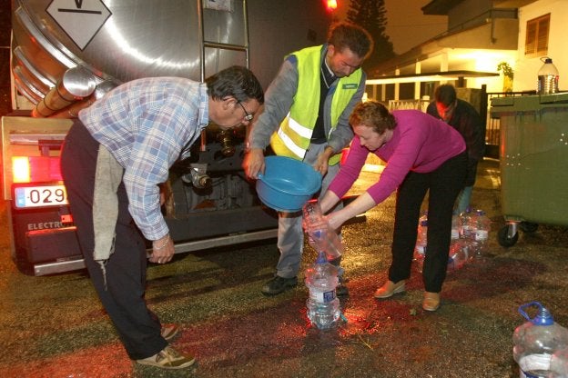 Seis casos de legionela en Calicanto obligan a limpiar un depósito del agua