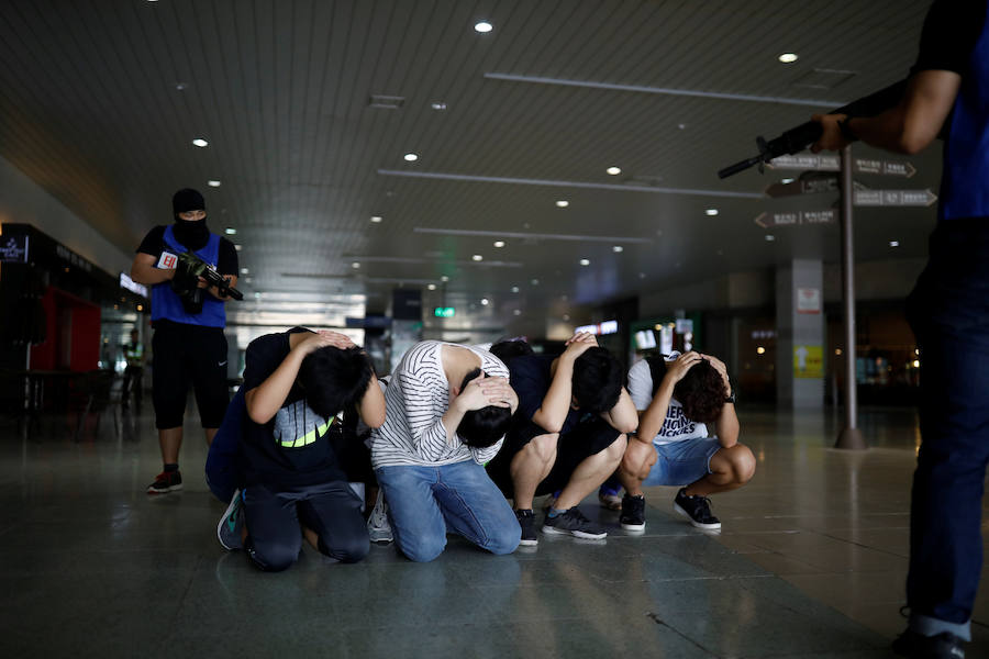 Fotos de la simulación de un ejercicio militar de Corea del Sur y EEUU