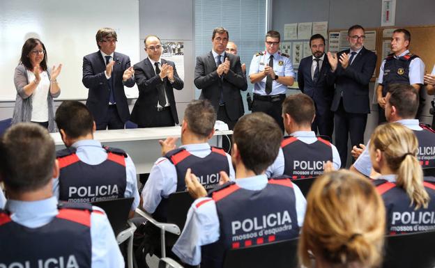 Los Mossos ven «extraño» y «miserable» el comunicado de la Policía y la Guardia Civil