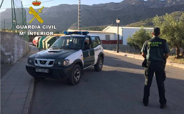 La Guardia Civil detiene a un hombre infraganti por un delito de robo con violencia en Gaianes