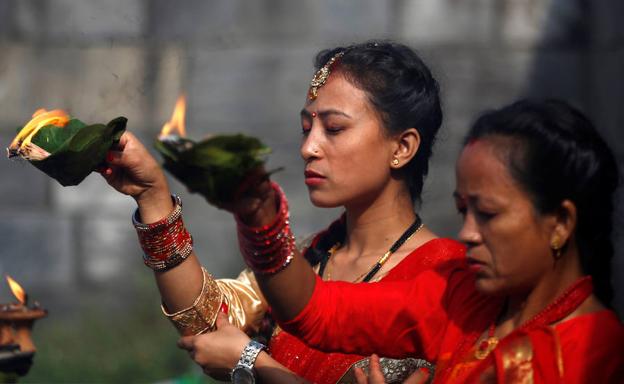 Bailes a todo color en el «Teej Festival» de Nepal