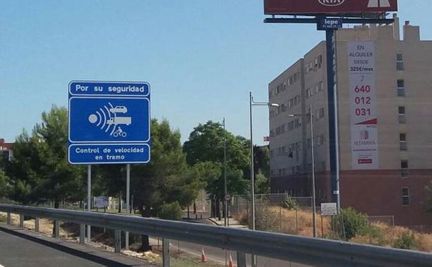 Nuevo radar fijo de tramo en la CV-35 entre Valterna y Burjassot