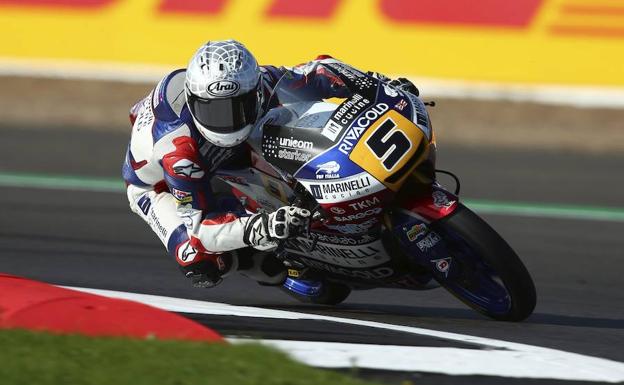 Fenati se lleva la 'pole' de Moto3 en Silverstone por delante de Mir