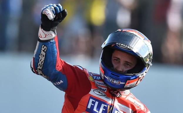 Dovizioso vuelve a brillar y aprovecha el fallo mecánico de Márquez