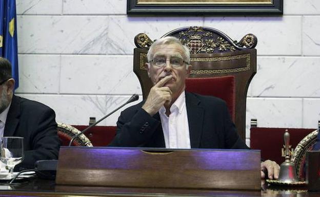 Joan Ribó tiene deberes