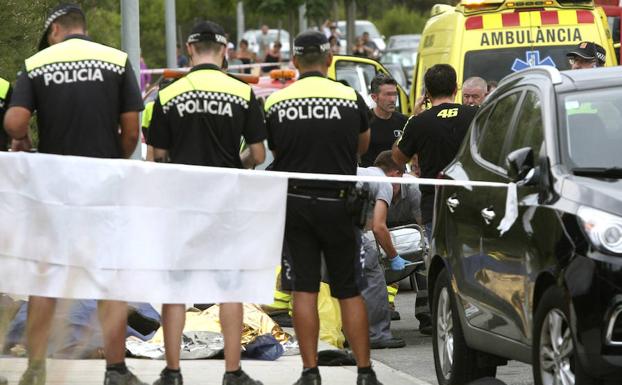 Cinco muertos tras un accidente entre un autocar y dos coches en Salou