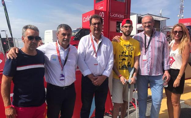 Uno de los ciclistas heridos en Oliva por una conductora drogada disfruta de la Vuelta a España