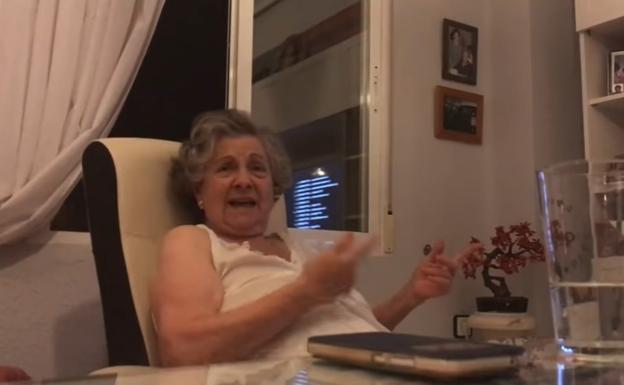 La divertida abuela que se ha convertido en viral por comentar un capítulo de 'Juego de Tronos'