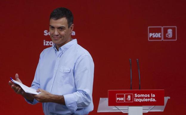 Sánchez propone una comisión en el Congreso para modernizar el modelo autonómico