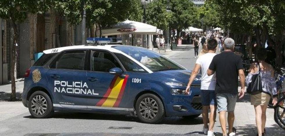 El Ayuntamiento reubicará los bolardos por los problemas de acceso que creaban