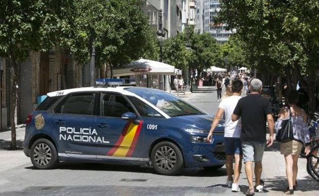 El Ayuntamiento reubicará los bolardos por los problemas de acceso que creaban