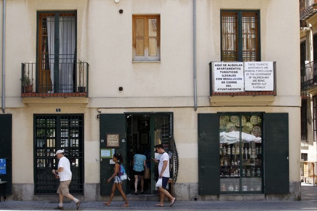 Competencia denuncia en otras regiones aspectos de la norma valenciana de apartamentos