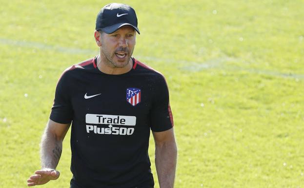 Simeone: «Le pedí al club que no se fuera nadie. Por eso sigo»