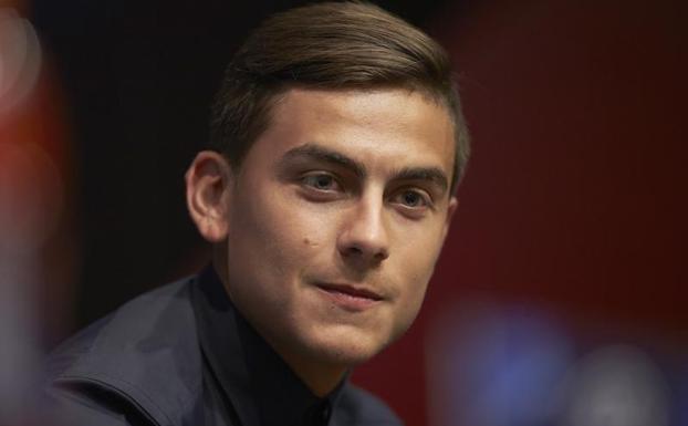 Dybala: «Aún tengo que trabajar duro para llegar al nivel de Messi»