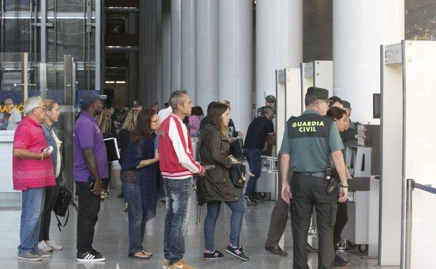 Sindicatos denuncian a la conselleria ante la Inspección de Trabajo por el incendio en la Ciudad de la Justicia de Valencia