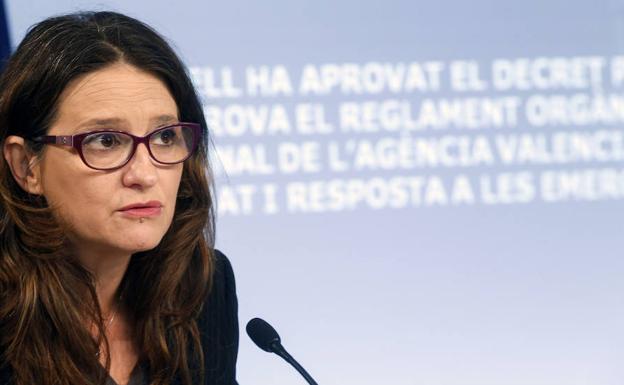 Mónica Oltra: «Los pacientes del IVO tienen garantizado el tratamiento»