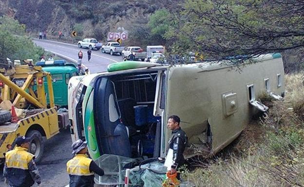 Un accidente de autobús deja 13 muertos y 28 heridos en Ecuador