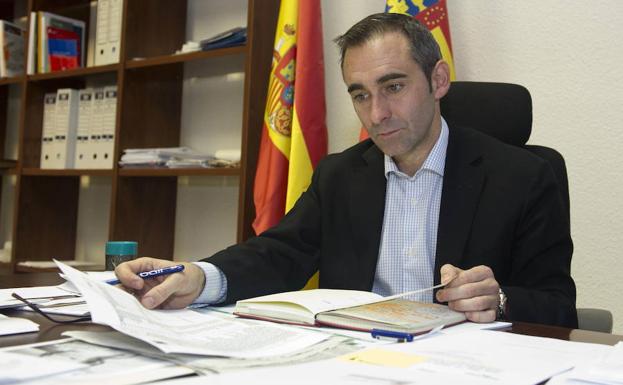 Un diputado del PP estudia denunciar a un dirigente de EU por amenazas de muerte en una red social