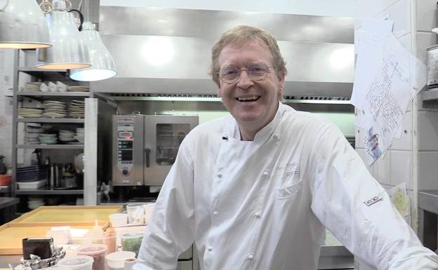 El Valencia Basket, el chef Knöller y Vicente Gimeno, premios Cotorra del Mercado Central