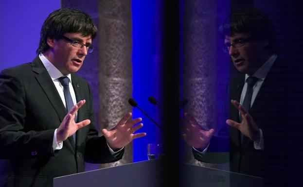 Puigdemont exige la retirada de la Policía y la Guardia Civil y pide la mediación internacional