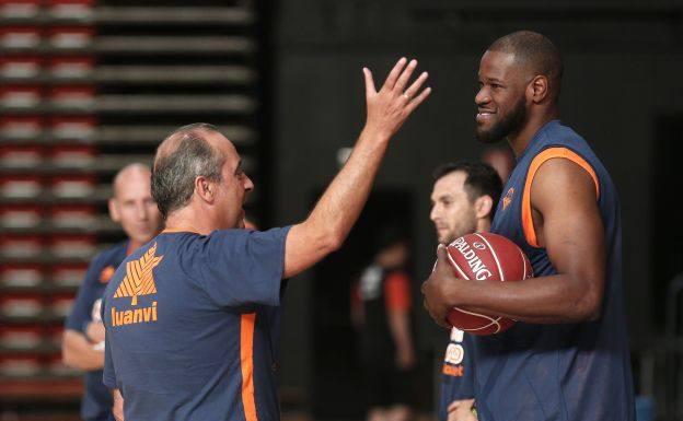 Williams no volverá hasta noviembre y el Valencia Basket mira al mercado