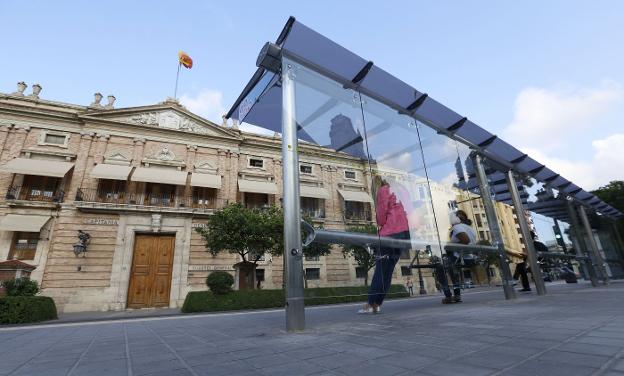 Patrimonio vuelve a tumbar la legalización de la macroparada de la EMT en la plaza Tetuán de Valencia
