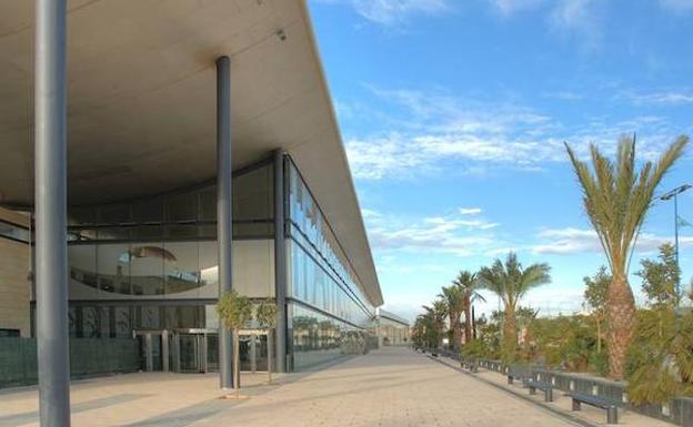 Hacienda estudia cómo rescatar la feria de Alicante para refundarla junto a la valenciana