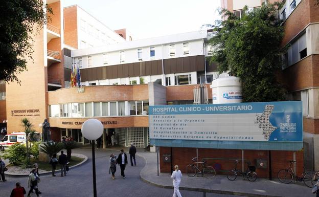 El TSJ condena a 4 años y medio a un médico del Hospital Clínico que sacó 14 cajas de viagra con el SIP de su tío muerto