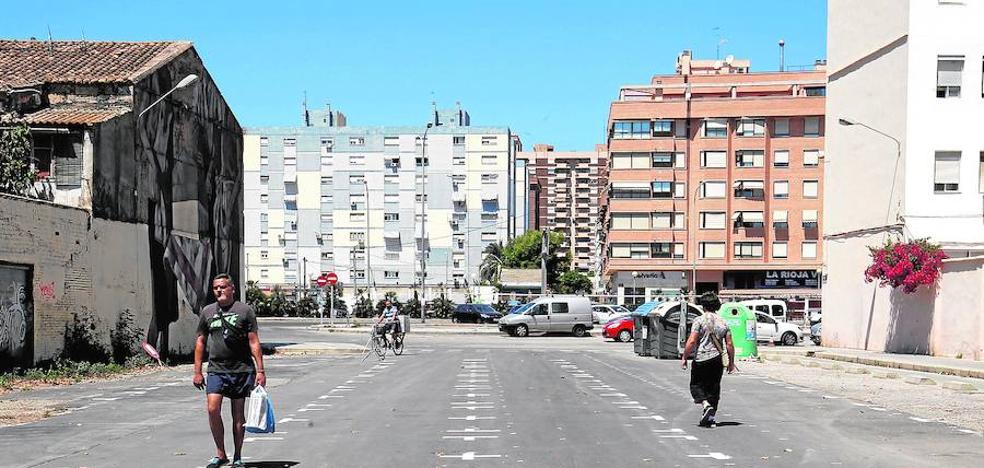 El tripartito sólo gasta 38.000 euros de los 4,8 millones previstos en el Cabanyal