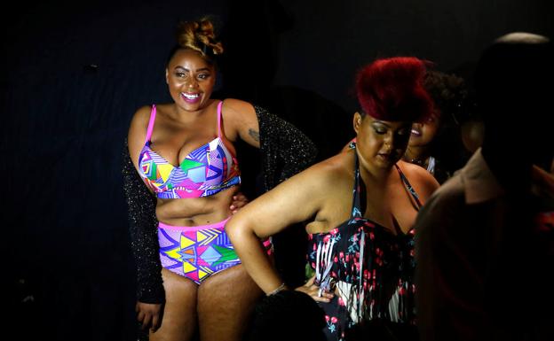 Kenia rompe costuras con su Fashion Weekend Plus-Size